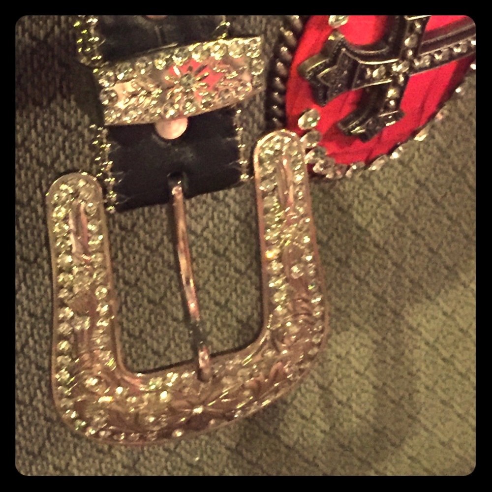 Woman’s belts cowgirl style